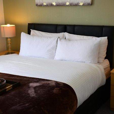 Sm Dreams Unlimited Serviced Accommodation- Stanwell-Staines-Heathrow المظهر الخارجي الصورة