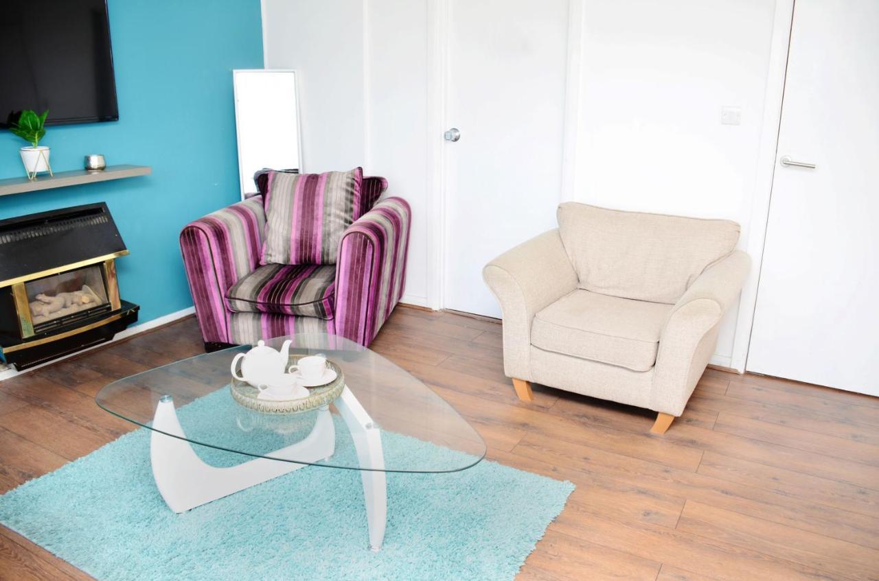 Sm Dreams Unlimited Serviced Accommodation- Stanwell-Staines-Heathrow المظهر الخارجي الصورة