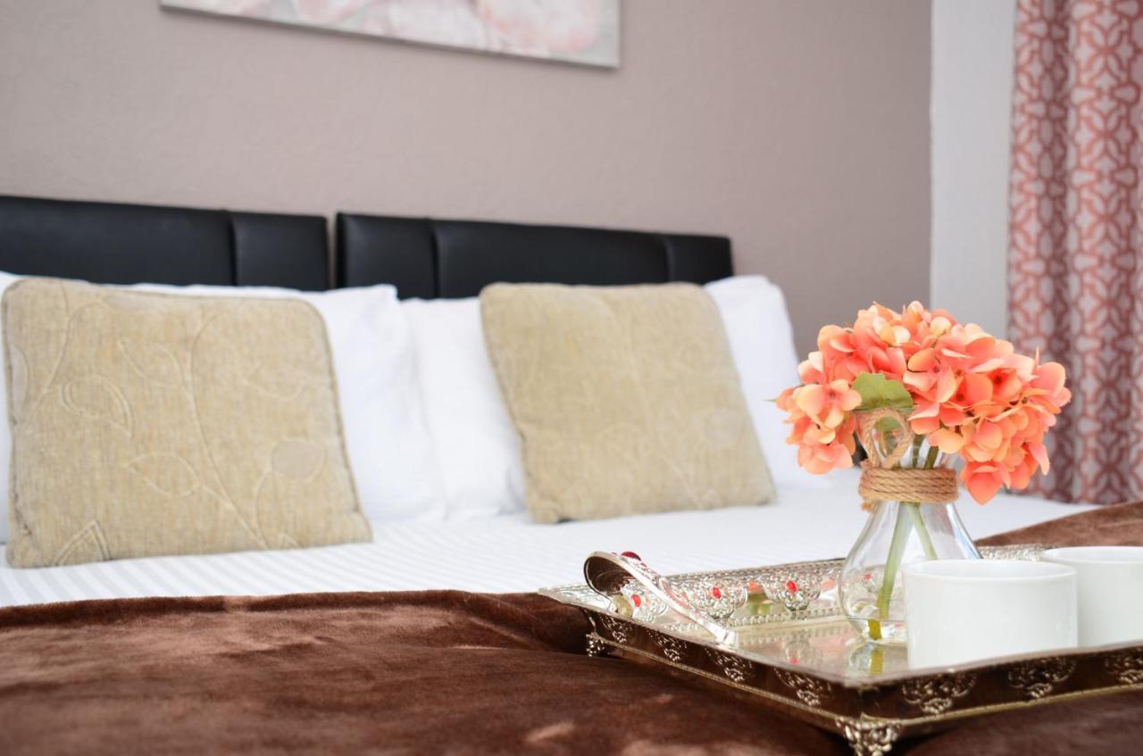 Sm Dreams Unlimited Serviced Accommodation- Stanwell-Staines-Heathrow المظهر الخارجي الصورة