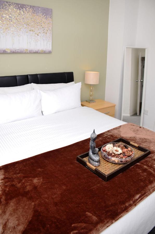 Sm Dreams Unlimited Serviced Accommodation- Stanwell-Staines-Heathrow المظهر الخارجي الصورة