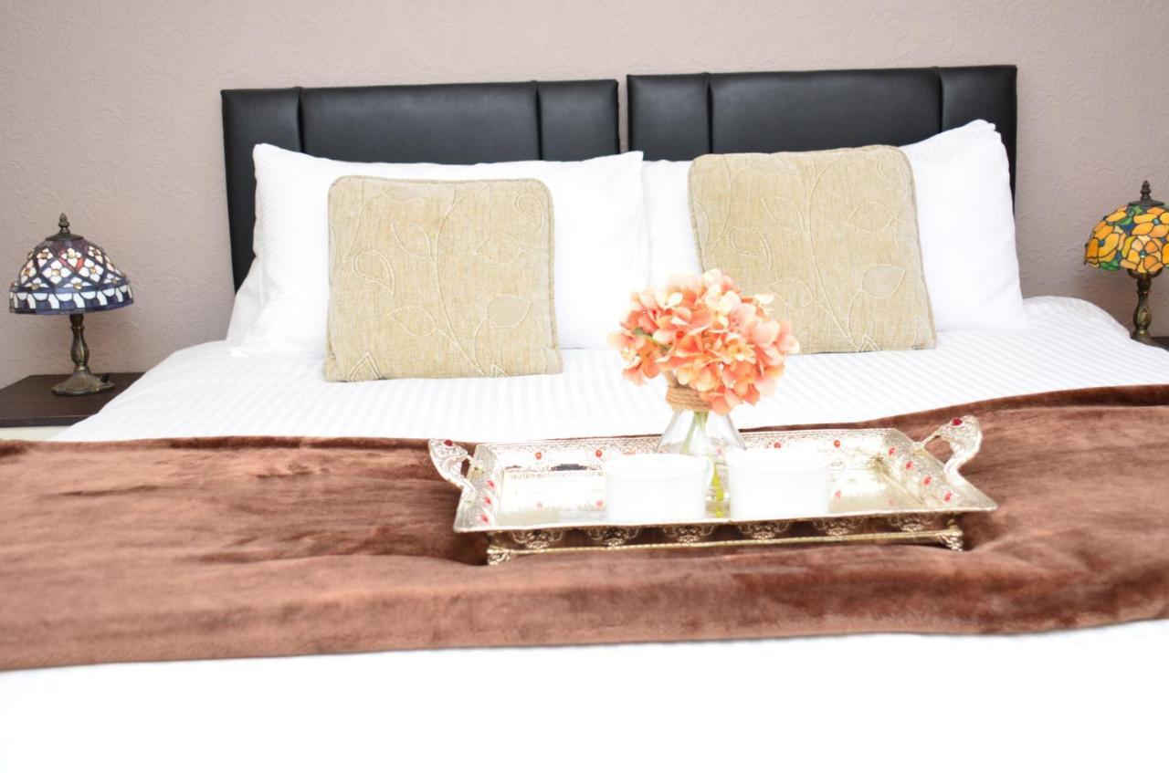 Sm Dreams Unlimited Serviced Accommodation- Stanwell-Staines-Heathrow المظهر الخارجي الصورة