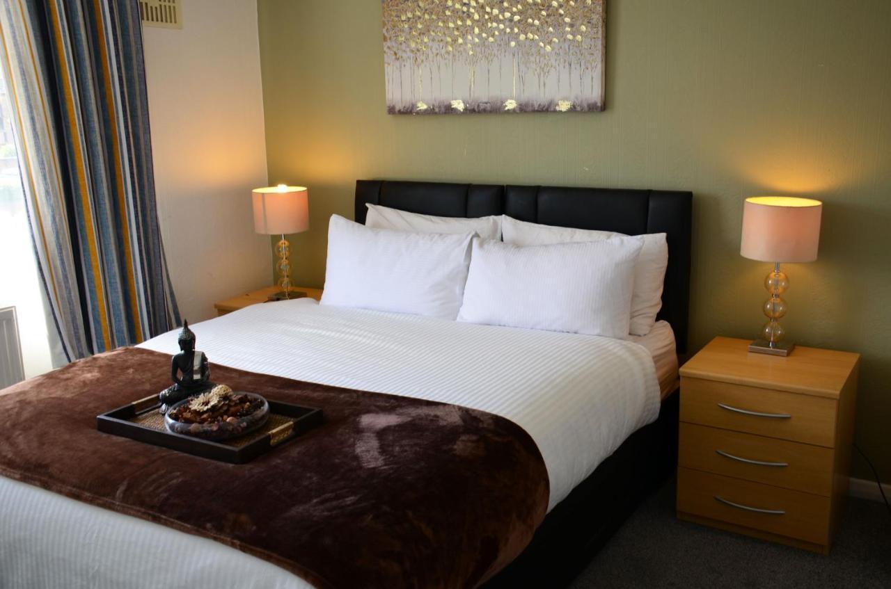 Sm Dreams Unlimited Serviced Accommodation- Stanwell-Staines-Heathrow المظهر الخارجي الصورة