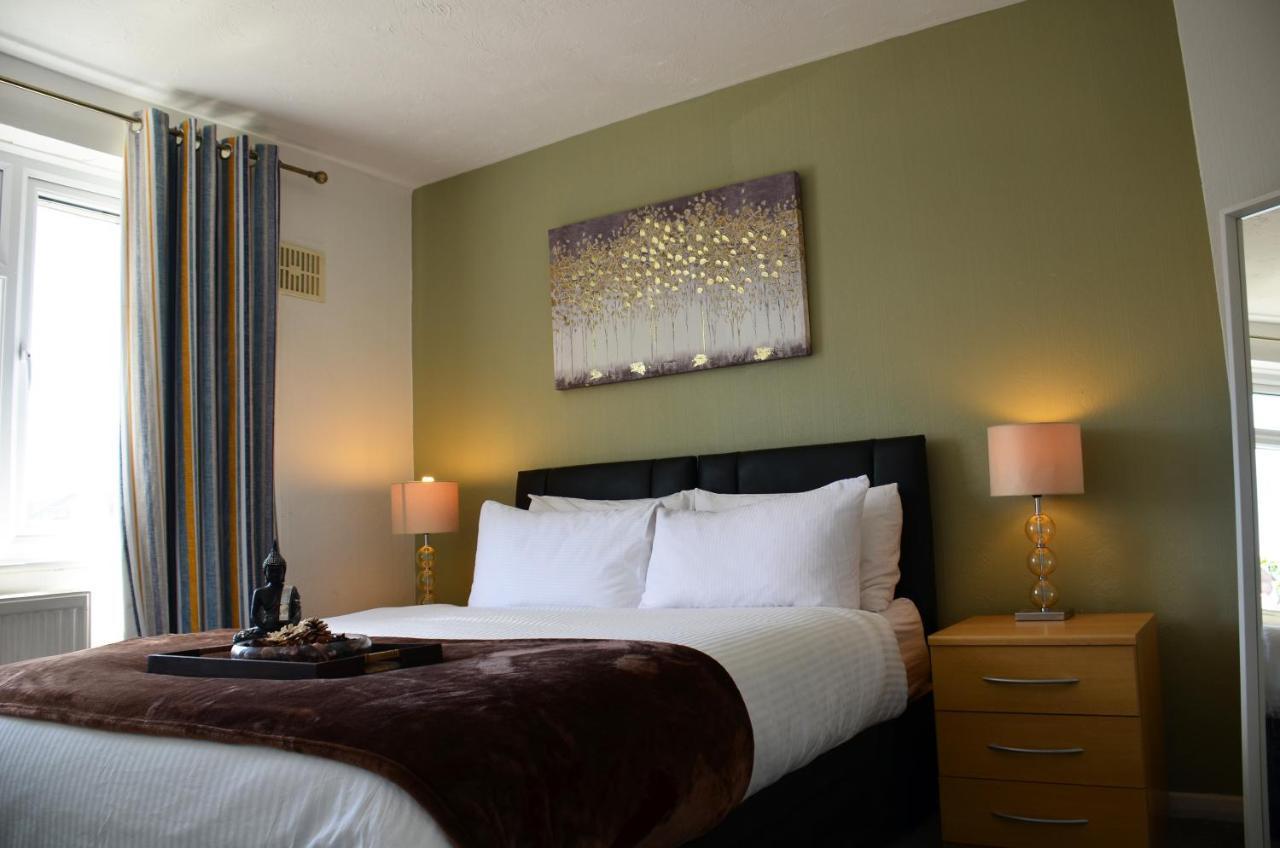 Sm Dreams Unlimited Serviced Accommodation- Stanwell-Staines-Heathrow المظهر الخارجي الصورة
