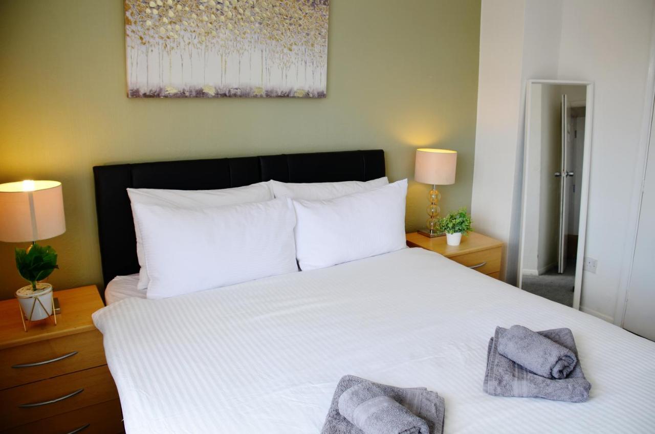 Sm Dreams Unlimited Serviced Accommodation- Stanwell-Staines-Heathrow المظهر الخارجي الصورة